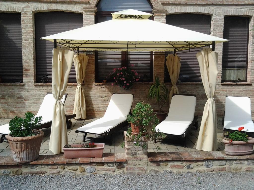 Relais Castelluccio Palusse Guest House Citta della Pieve Exterior photo