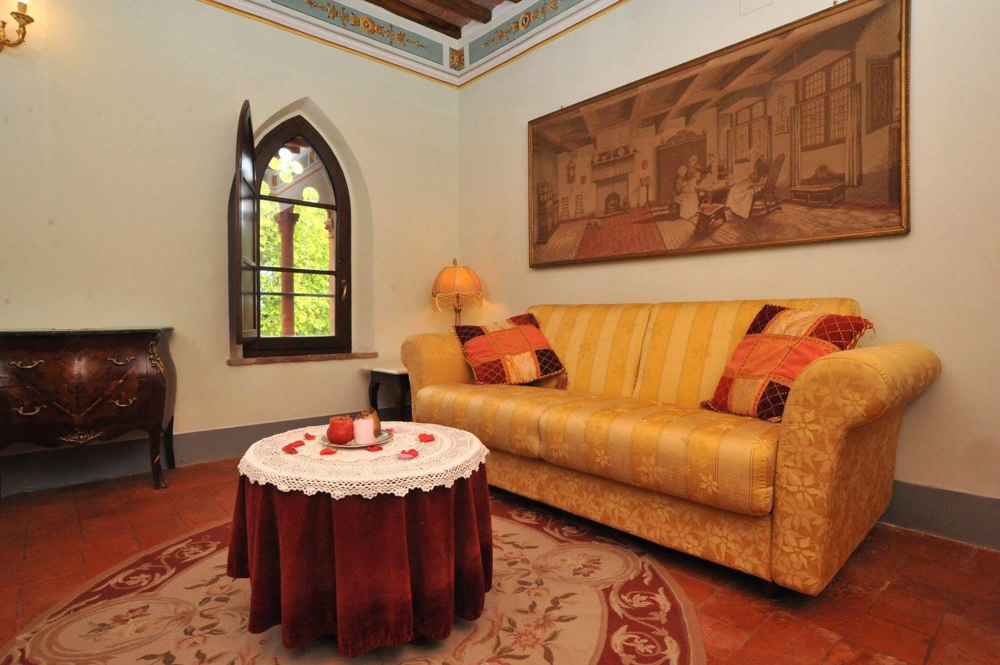 Relais Castelluccio Palusse Guest House Citta della Pieve Exterior photo