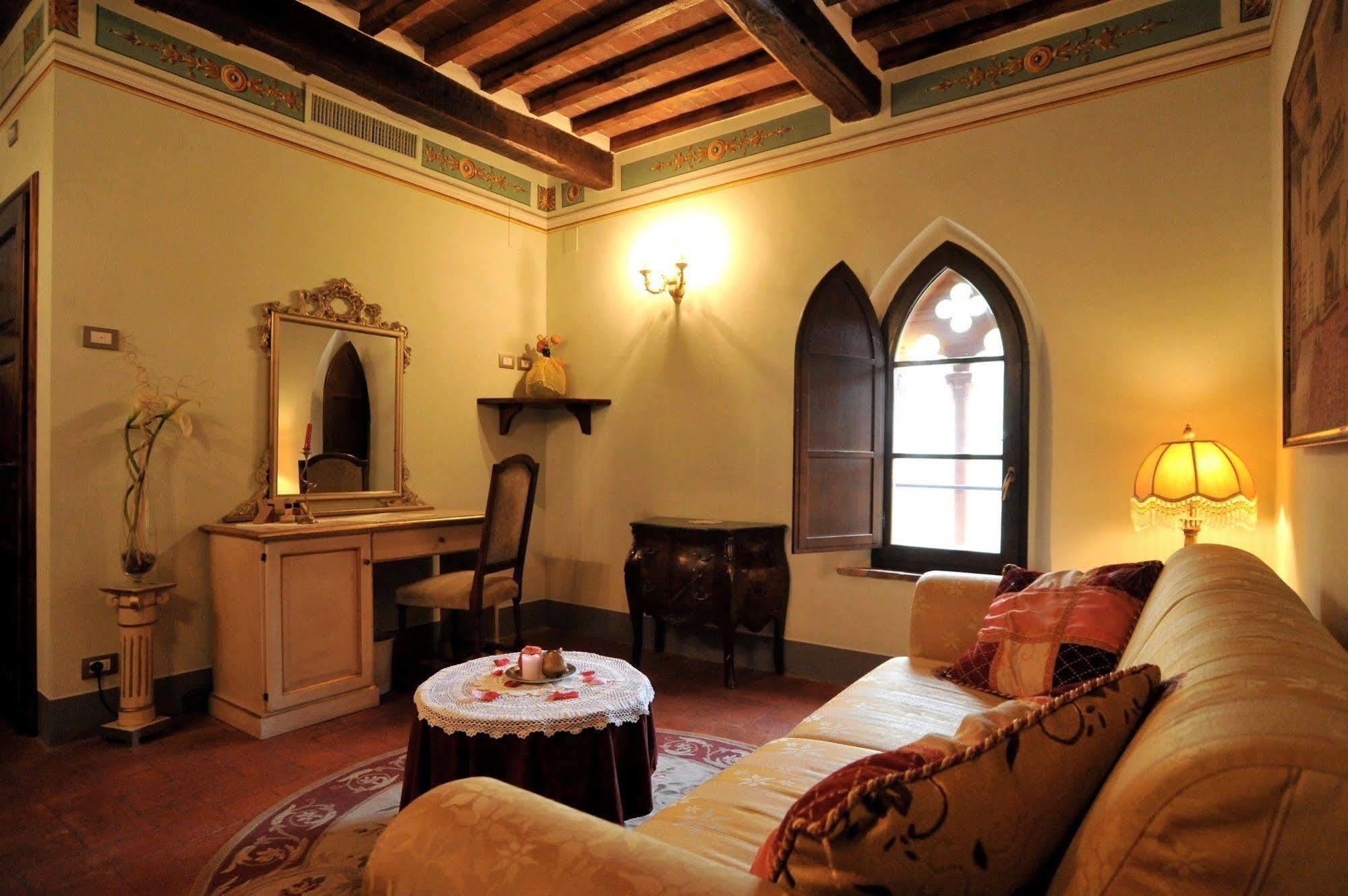 Relais Castelluccio Palusse Guest House Citta della Pieve Exterior photo